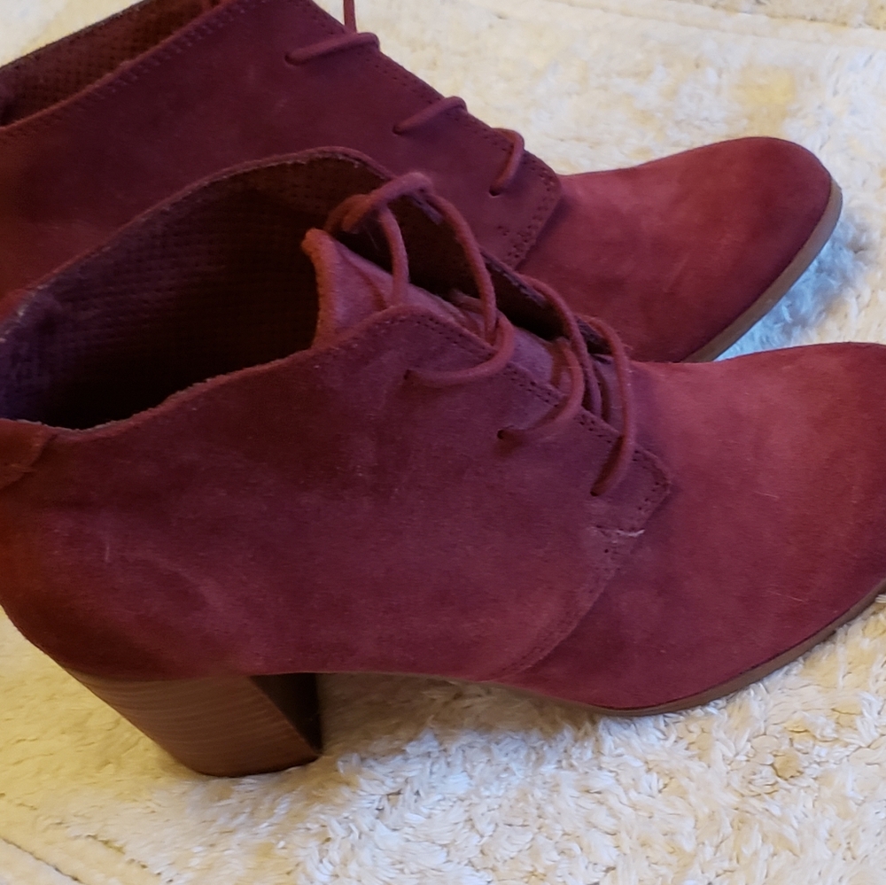 Tom's Burgundy Suede Lace Up Heeled Bootie Women's 10
